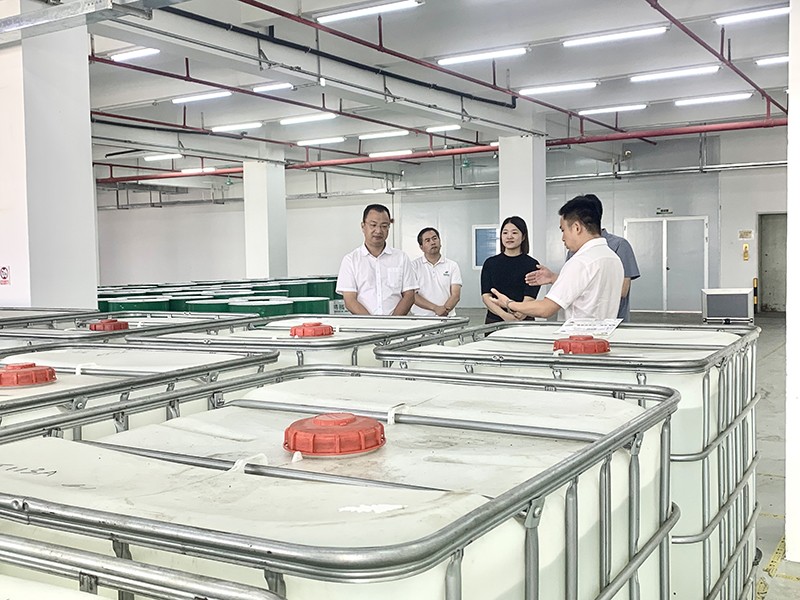 政企连心·共促发展|东莞市东城区政府领导莅临世界杯下单平台网站官网新材参观指导